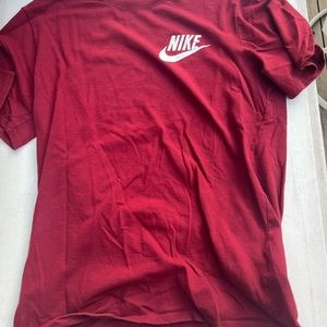 maroon nike shirt sleeve tee